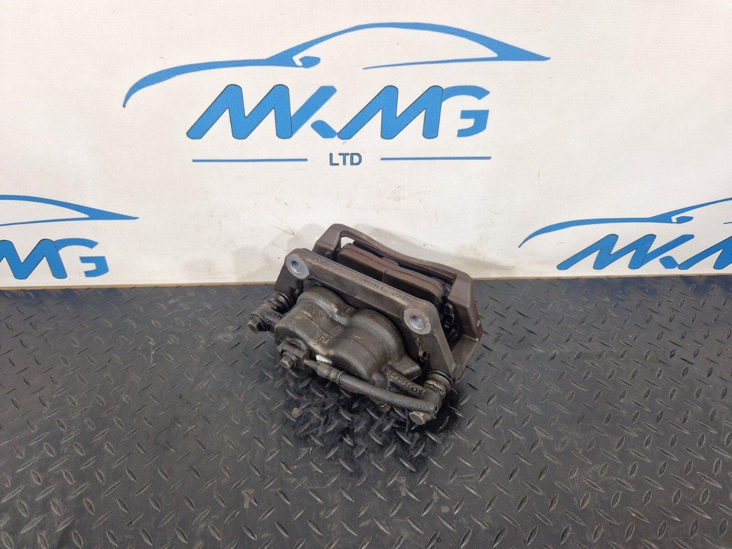 19-ON MERCEDES A CLASS W177 GENUINE LEFT N/S FRONT BRAKE CALIPER A1774213300