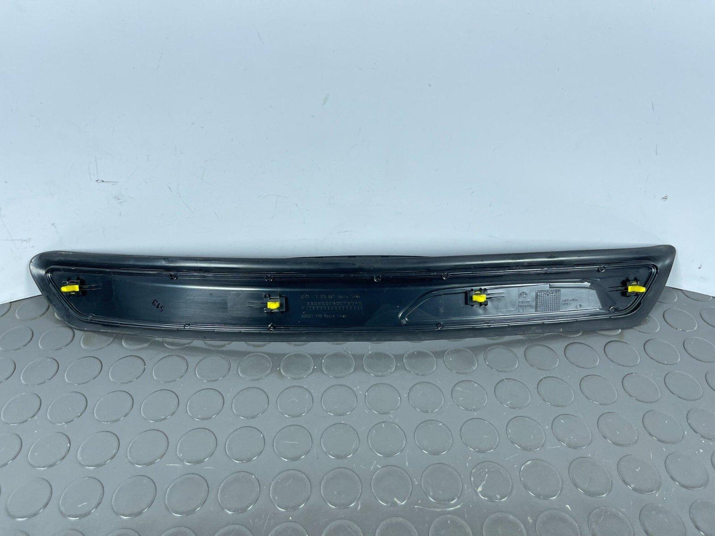 14-21 BMW 2 SERIES F45 F46 REAR LEFT PASSENGER SIDE DOOR SILL TRIM 7316821