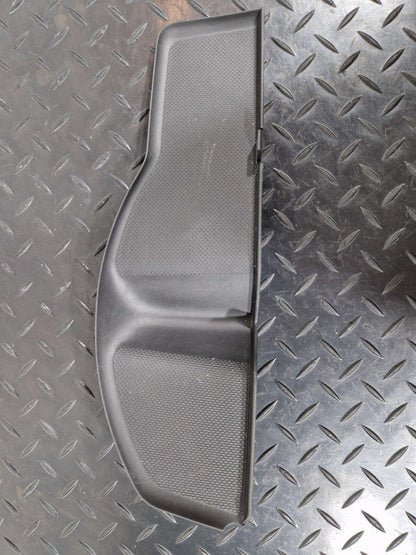 16-19 AUDI A4 B9 S-LINE RIGHT FRONT DOOR PANEL STORAGE RUBBER INSERT 8W0868134