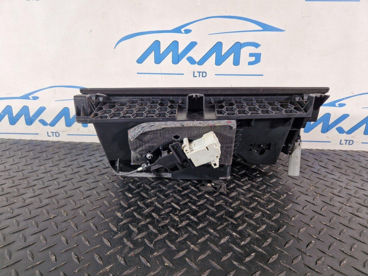 10-15 AUDI Q7 4L GENUINE OEM GLOVE BOX STORAGE COMPARTMENT 4L2857035