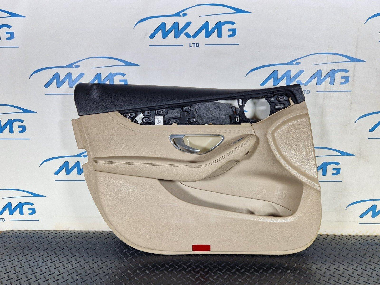 14-21 MERCEDES-BENZ C-CLASS W205 OEM FRONT PASSENGER SIDE N/S DOOR CARD PANEL