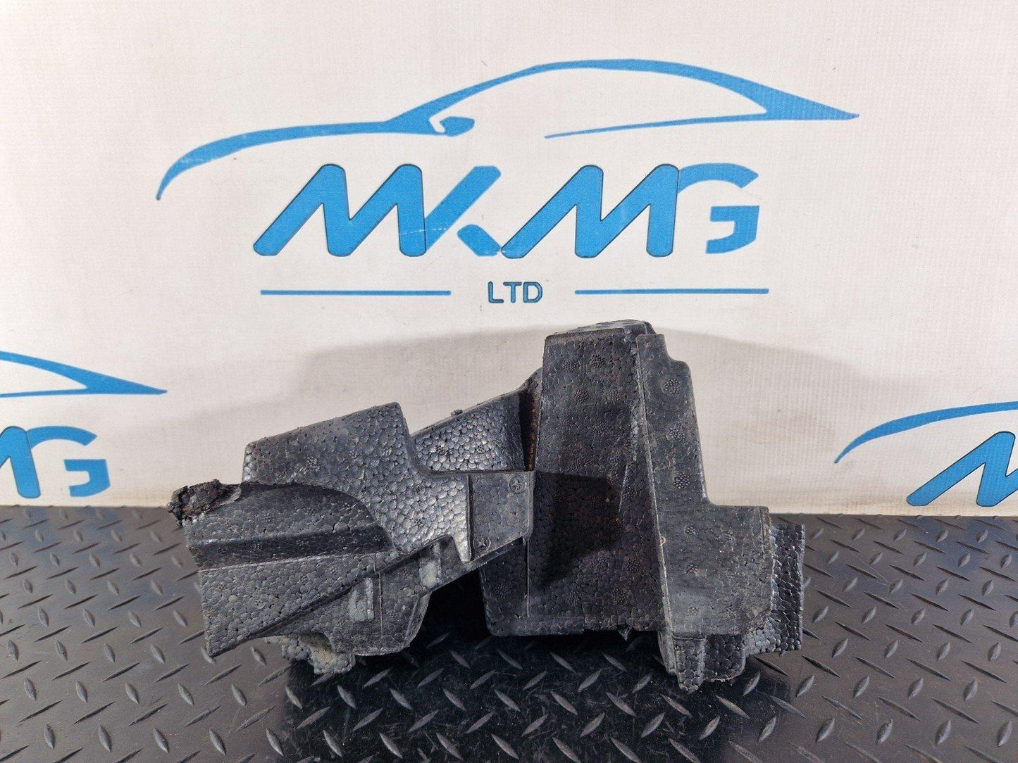 11-19 MERCEDES BENZ ML W166 RADIATOR AIR DUCT FOAM RIGHT A1665050530