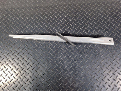 16-19 AUDI A4 B9 GENUINE FRONT RIGHT SUPPORT BRACKET BAR 8W0805646