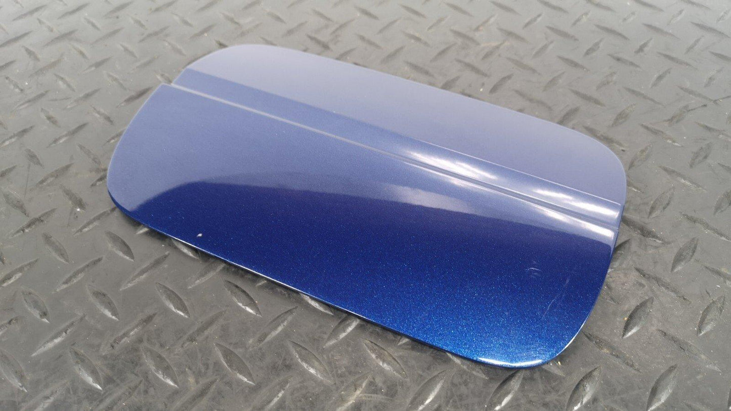 16-19 AUDI A4 B9 S-LINE SALOON GENUINE FUEL FILLER FLAP BLUE LX5Q 8W0809907