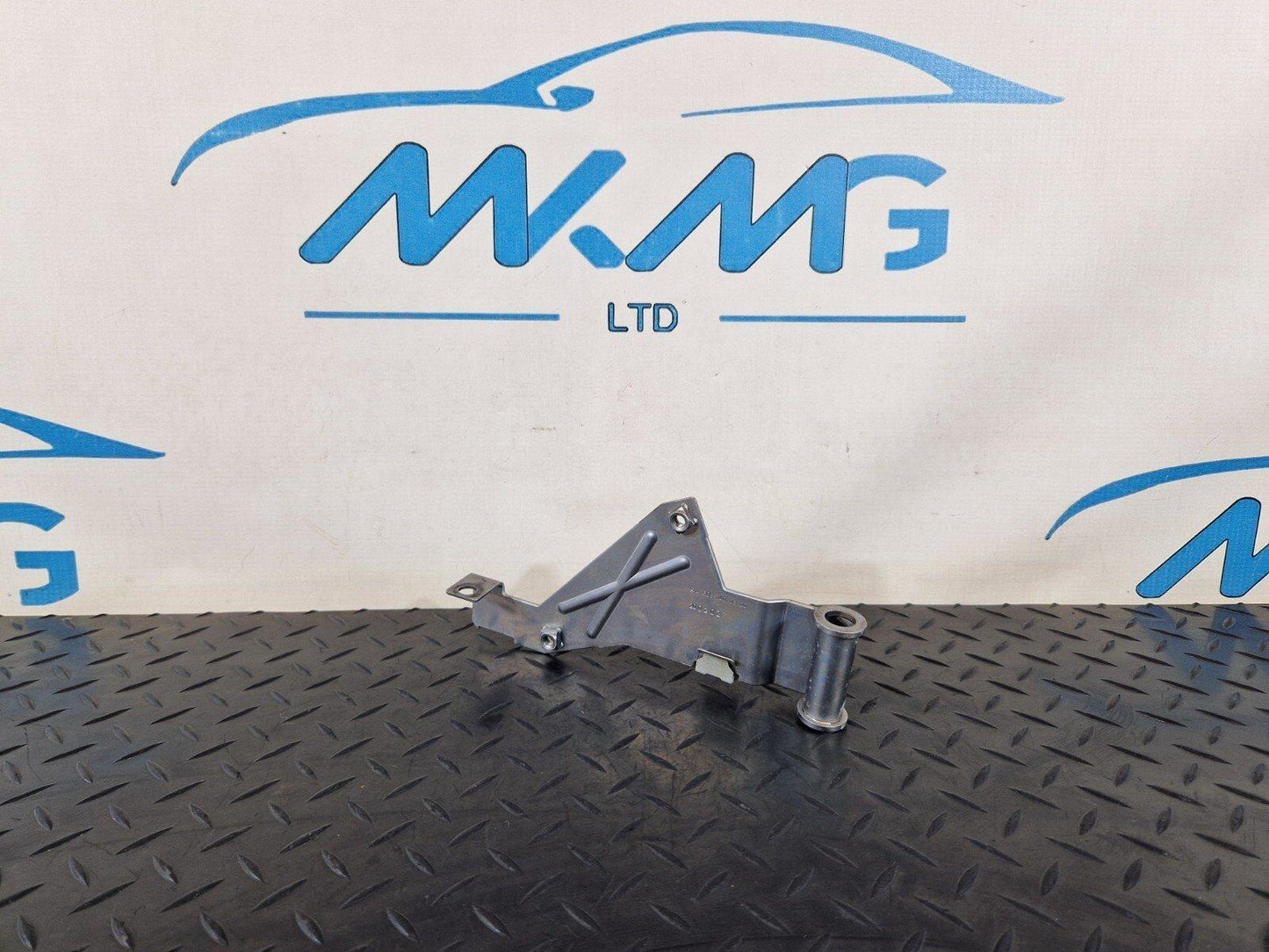 18-ON MERCEDES BENZ A CLASS W177 NOX OXYGEN SENSOR BRACKET HOLDER A6081400300