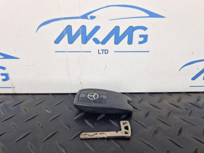 18-ON MERCEDES BENZ SPRINTER W907 SPRINTER KEY FOB REMOTE A2479052303