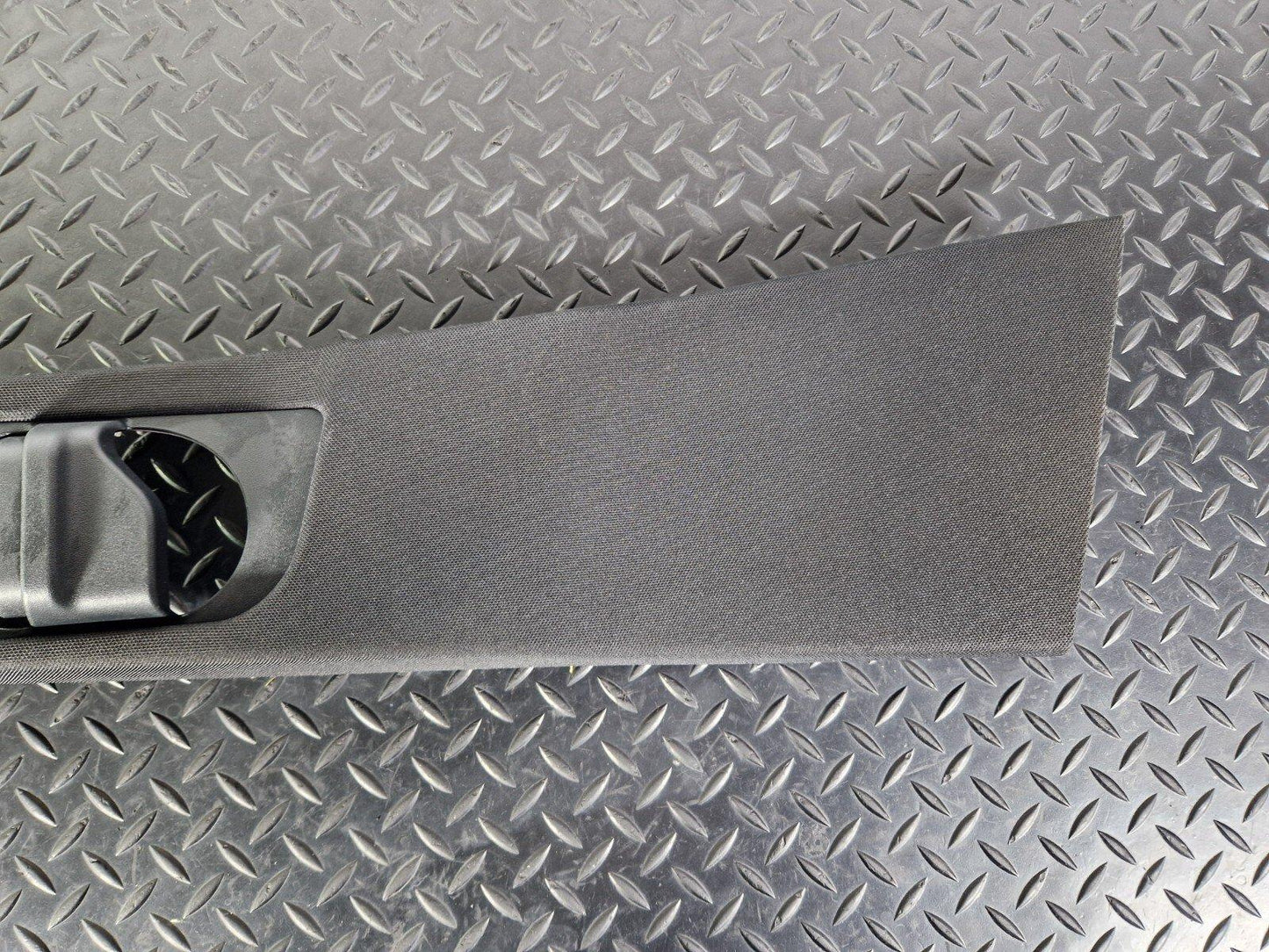 14-21 MERCEDES BENZ W205 GENUINE OEM LEFT N/S SIDE B-PILLAR TRIM A2056900930