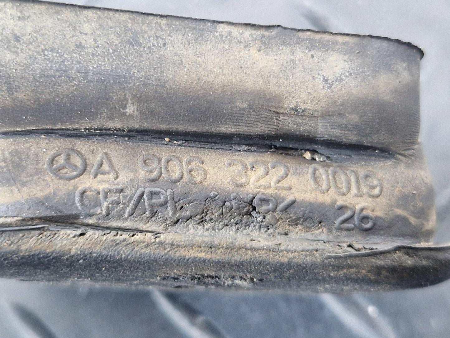 2018-ON MERCEDES BENZ SPRINTER W907 SPRING BEARING A9063220019
