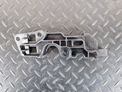 14-19 LAND ROVER L550 DISCOVERY SPORT RH FRONT WING MOUNT BRACKET FK72-16A128-A