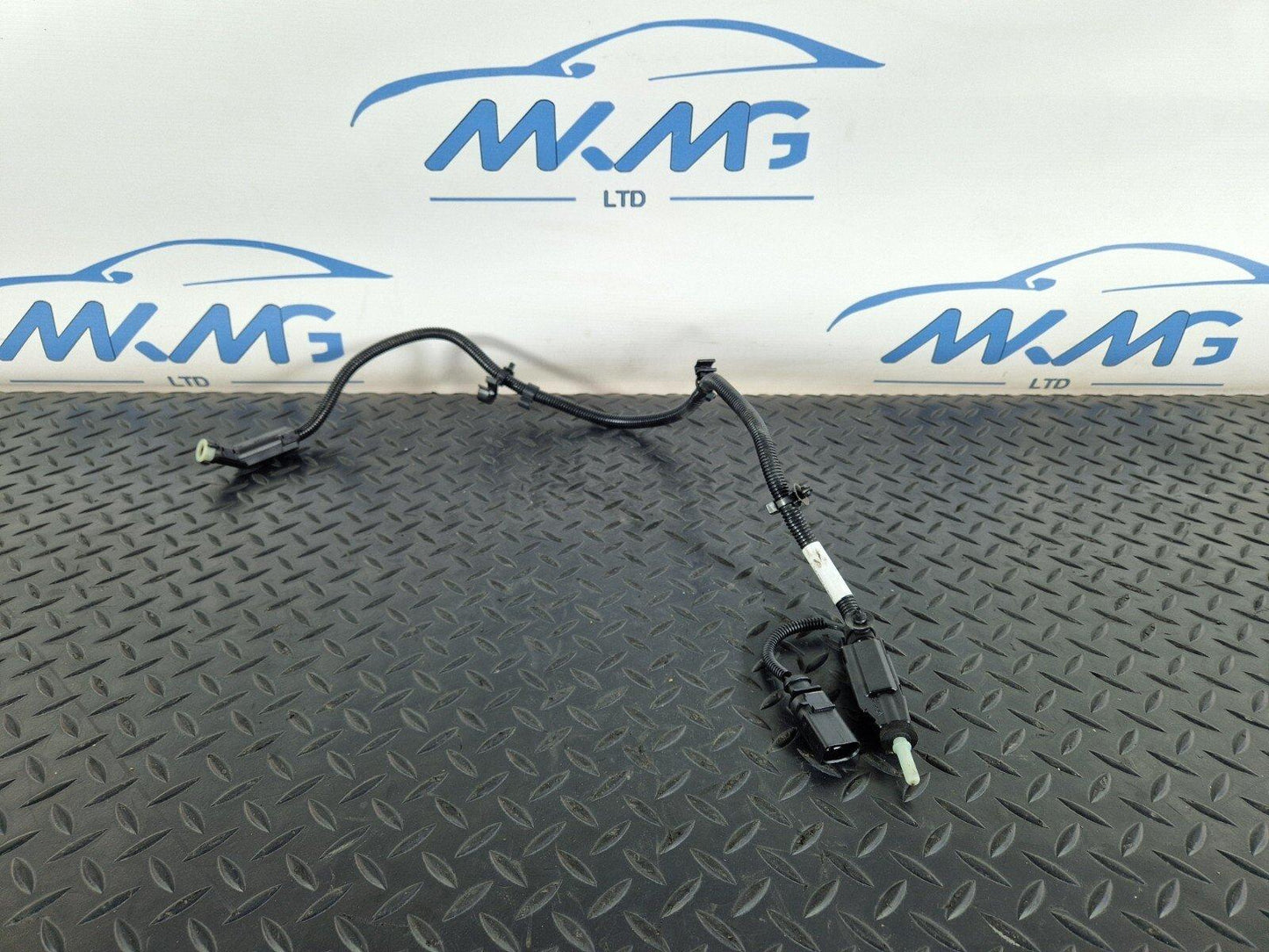 16-19 AUDI A4 AVANT B9 S-LINE OEM ADBLUE TRANSFER LINE 8W0131960