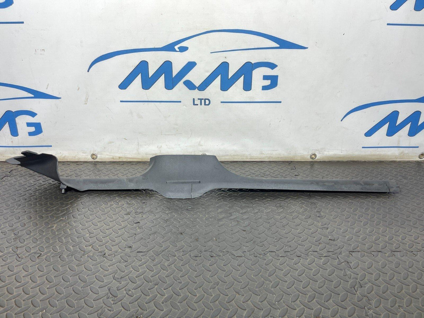 17-20 VW GOLF MK7.5 Door Left Interior Sill Trim 5G4853371C 5G4853369