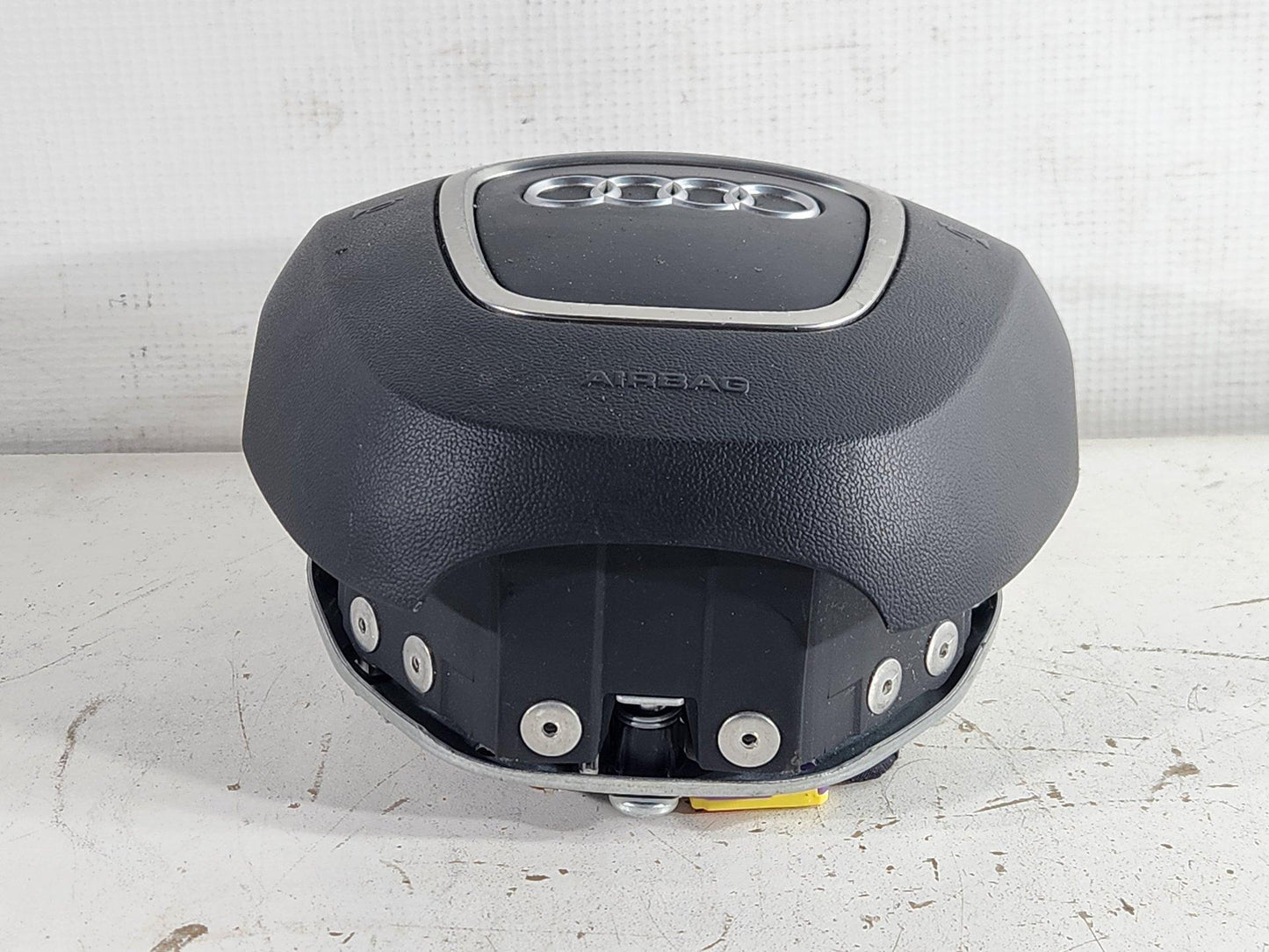 Audi Q5 8R SUV Genuine Steering Wheel Driver Safety Bag 8R0880201E