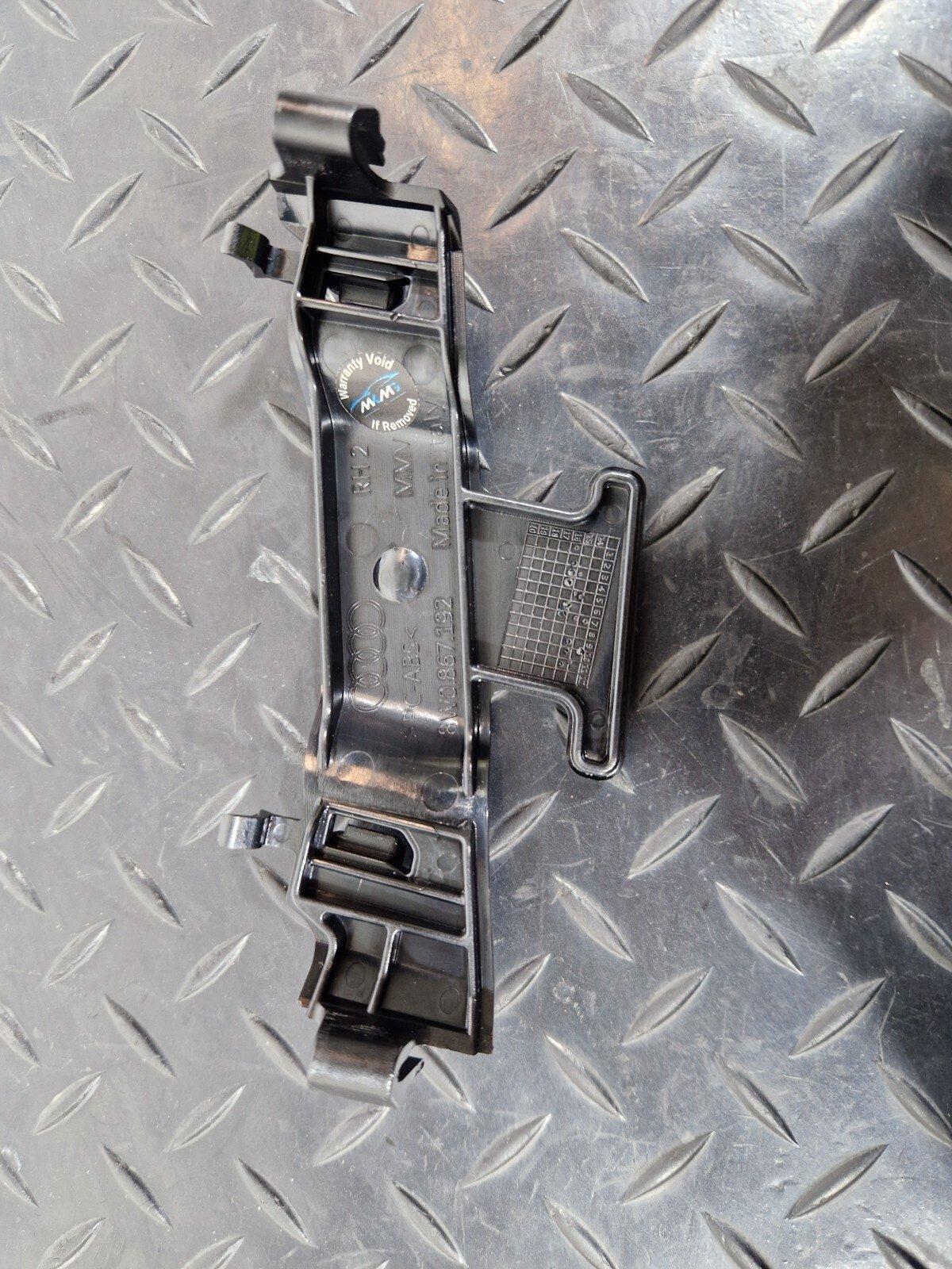 16-19 AUDI A4 AVANT B9 S-LINE PILLAR SEAT BELT GUIDE GUIDE BRACKET 8W0867192