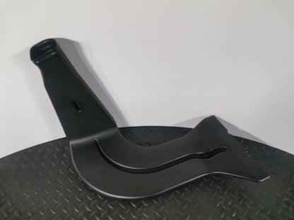 12-18 MERCEDES A-CLASS W176 GENUINE FRONT LEFT N/S AIR VENT PIPE A2468310146