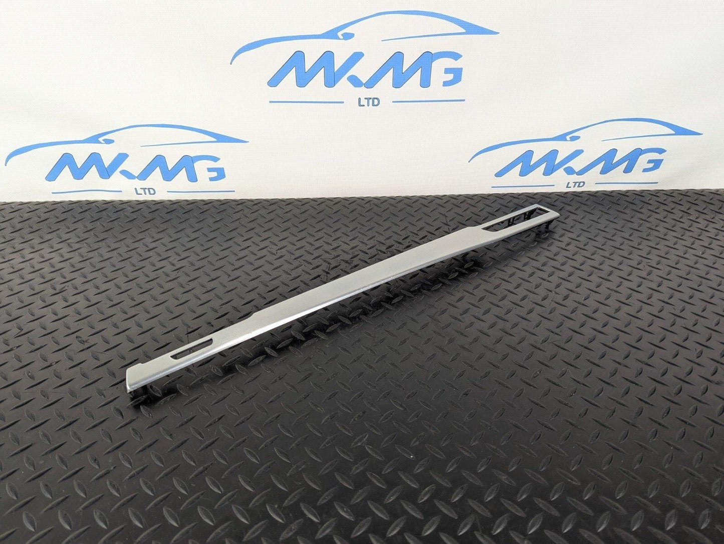 10-17 AUDI A8 4H FRONT DASHBOARD TRIM 4H2853173