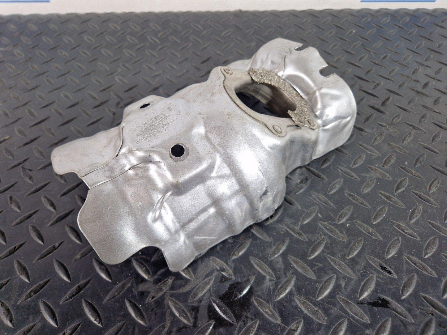 19-ON RANGE ROVER EVOQUE L551 CATALYC CONVERTER HEAT SHIELD GUARD M8D26K733AB
