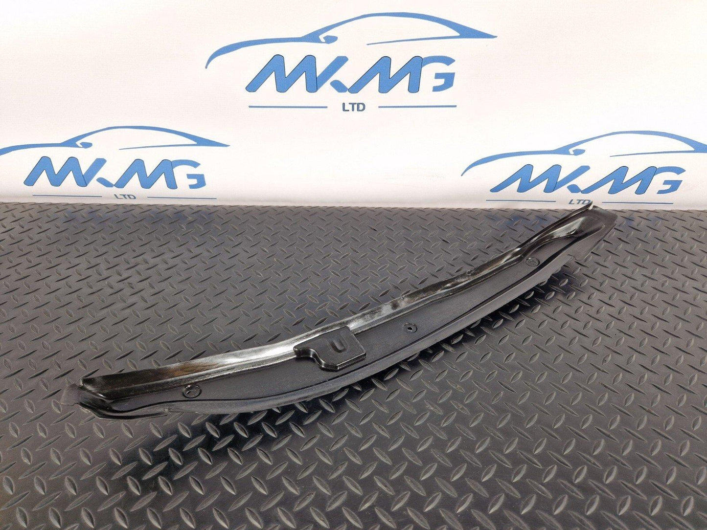 19-ON MERCEDES BENZ B CLASS W247 FRONT LEFT FENDER REAR GAP COVER A2478890000