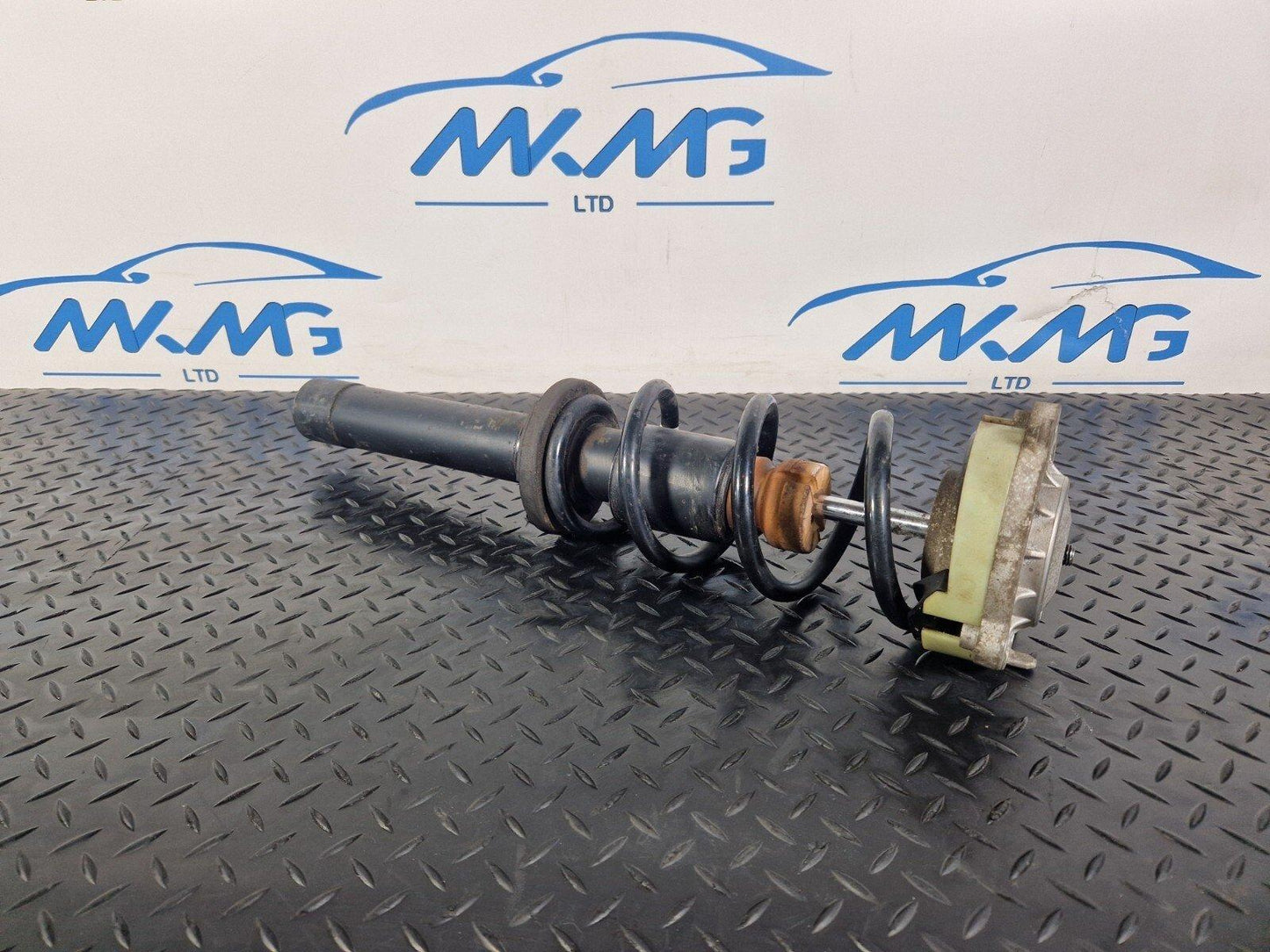 16-19 AUDI A4 B9 FRONT STRUT SHOCK ABSORBER FITS BOTH SIDES 8W0031AK 8W0413031AK