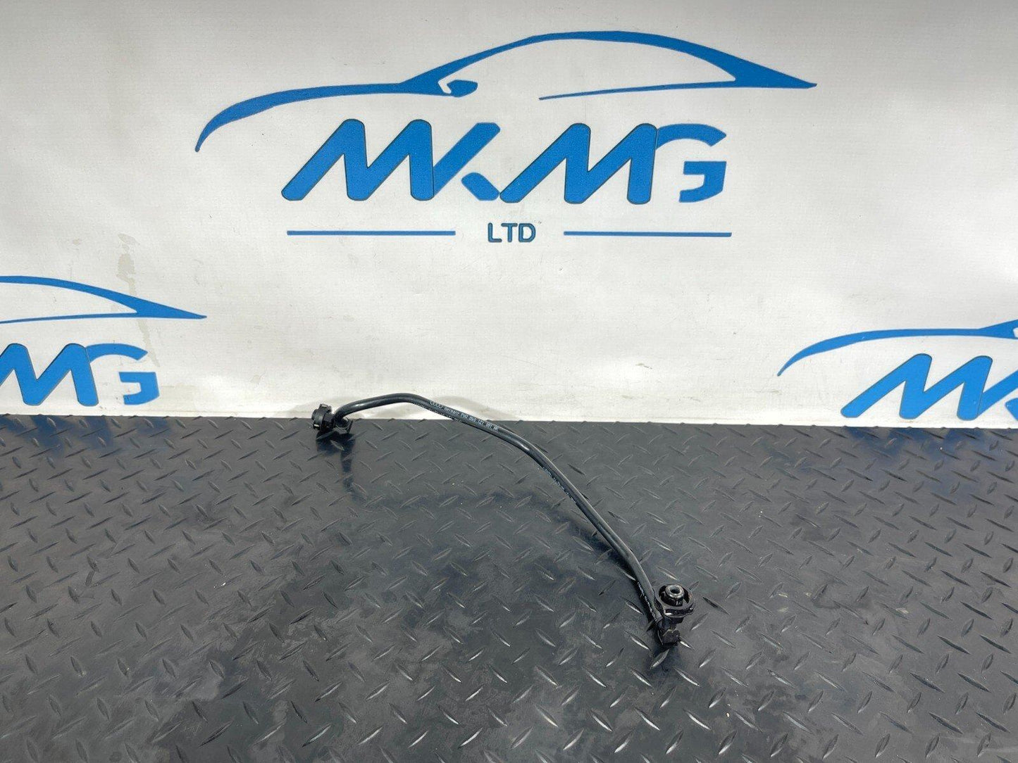 16-19 AUDI A4 B9 AVANT GENUINE BREATHER VACUUM PIPE 8W0121081AK
