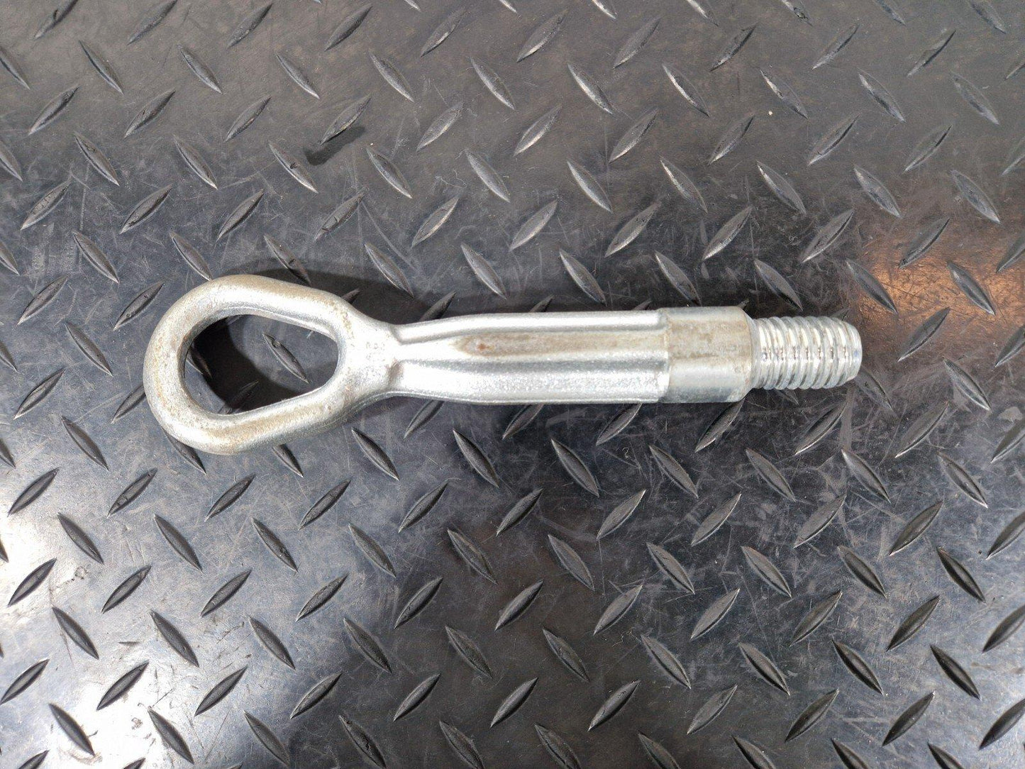 18-ON MERCEDES BENZ A CLASS W177 LINE GENUINE TOW HOOK EYE