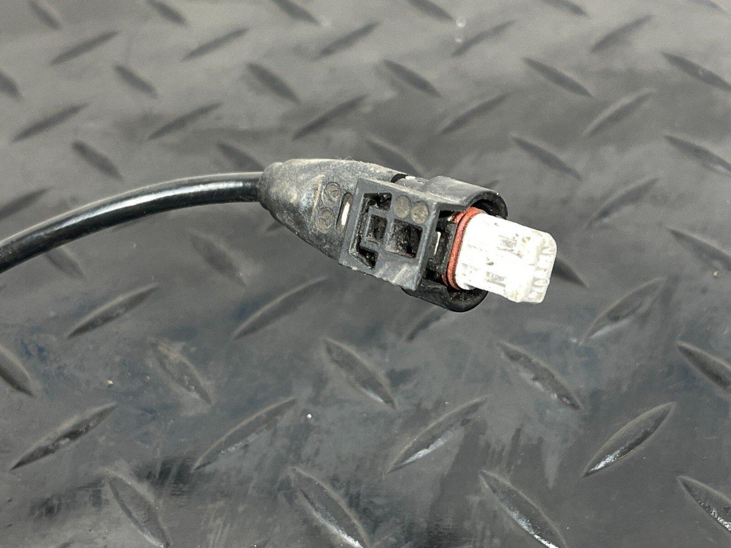 19-ON MERCEDES A CLASS EQ W177 V177 NEARSIDE REAR ABS WIRING LOOM A2475401100