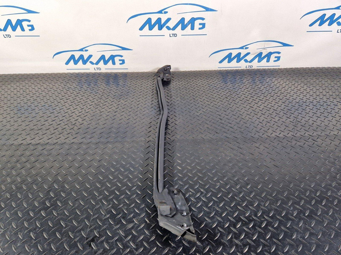 16-23 AUDI A5 F5 SPORTBACK REAR RIGHT DOOR WINDOW APERTURE RUBBER SEAL 8W8839480