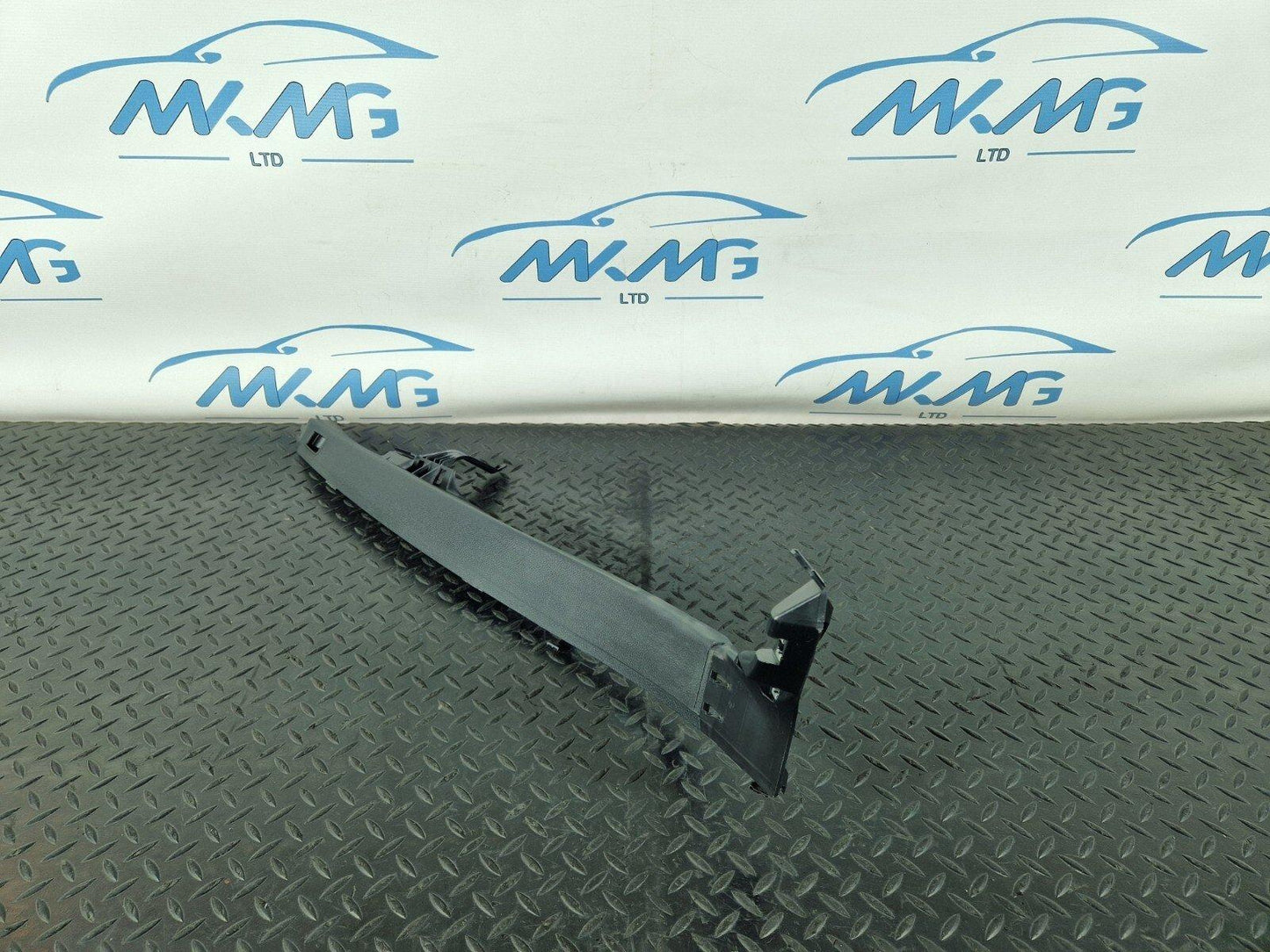 14-21 MERCEDES BENZ W205 GENUINE REAR RIGHT SEAT TRIM COVER A2056906825