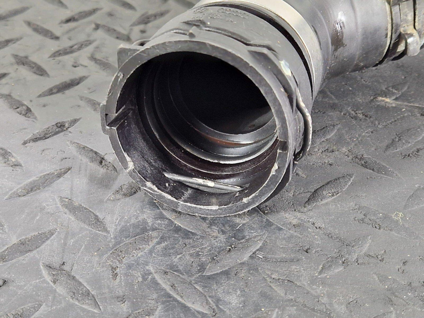 10-17 AUDI A8 4H WATER COOLANT HOSE PIPE LINE 4H0121055AA