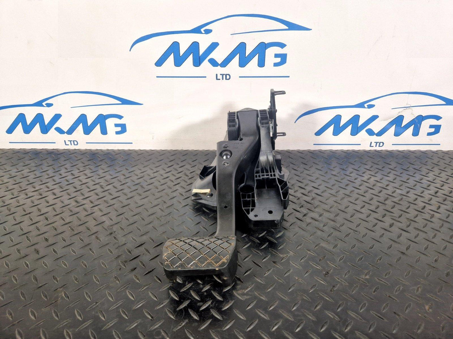 17-20 VW GOLF MK7 MK7.5 GENUINE BRAKE PEDAL ASSEMBLY 5Q2723058AN