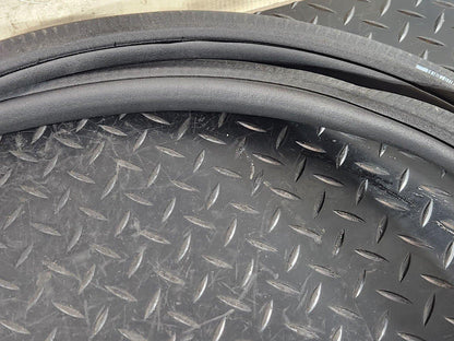 19-ON MERCEDES B CLASS W247 REAR DOOR RUBBER SEAL FITS LEFT & RIGHT A2476920400