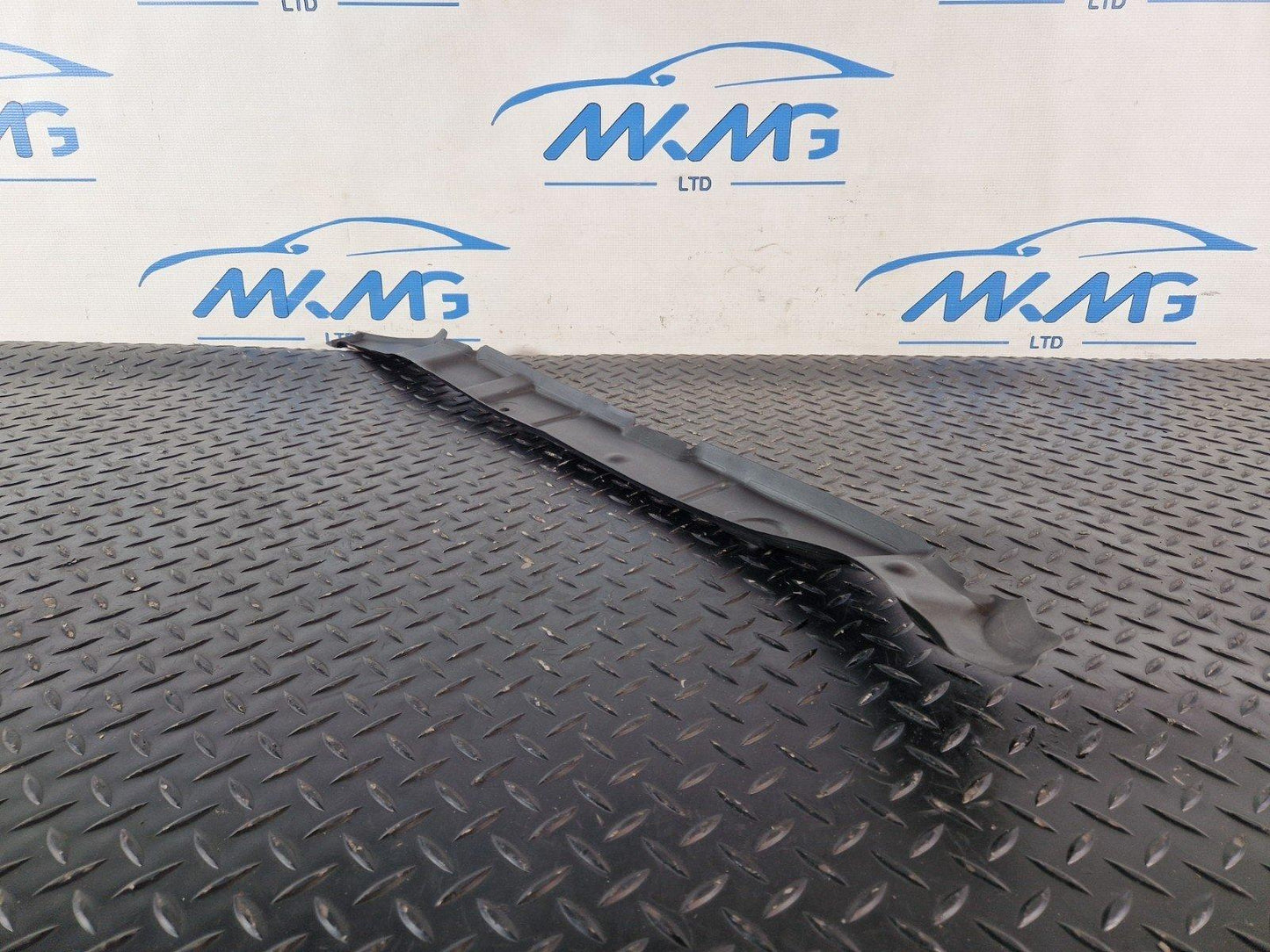 16-20 AUDI Q7 4M GENUINE FRONT LEFT N/S WING PANEL COVER TRIM 4M0821111