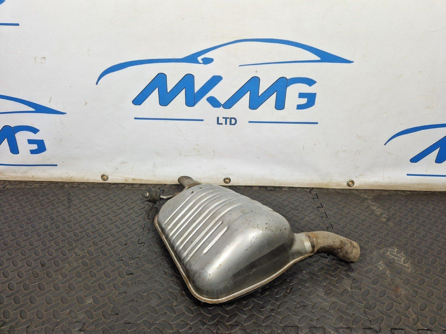 09-16 MERCEDES E Class CLS W212 W218 REAR EXHAUST SILENCER LEFT A2124910200