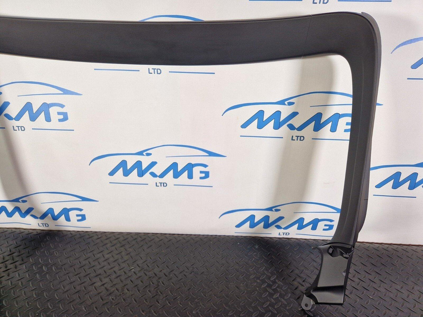 12-18 AUDI A6 C7 GENUINE TAIL GATE INNER WINDOW TRIM PANEL 4G9867973B