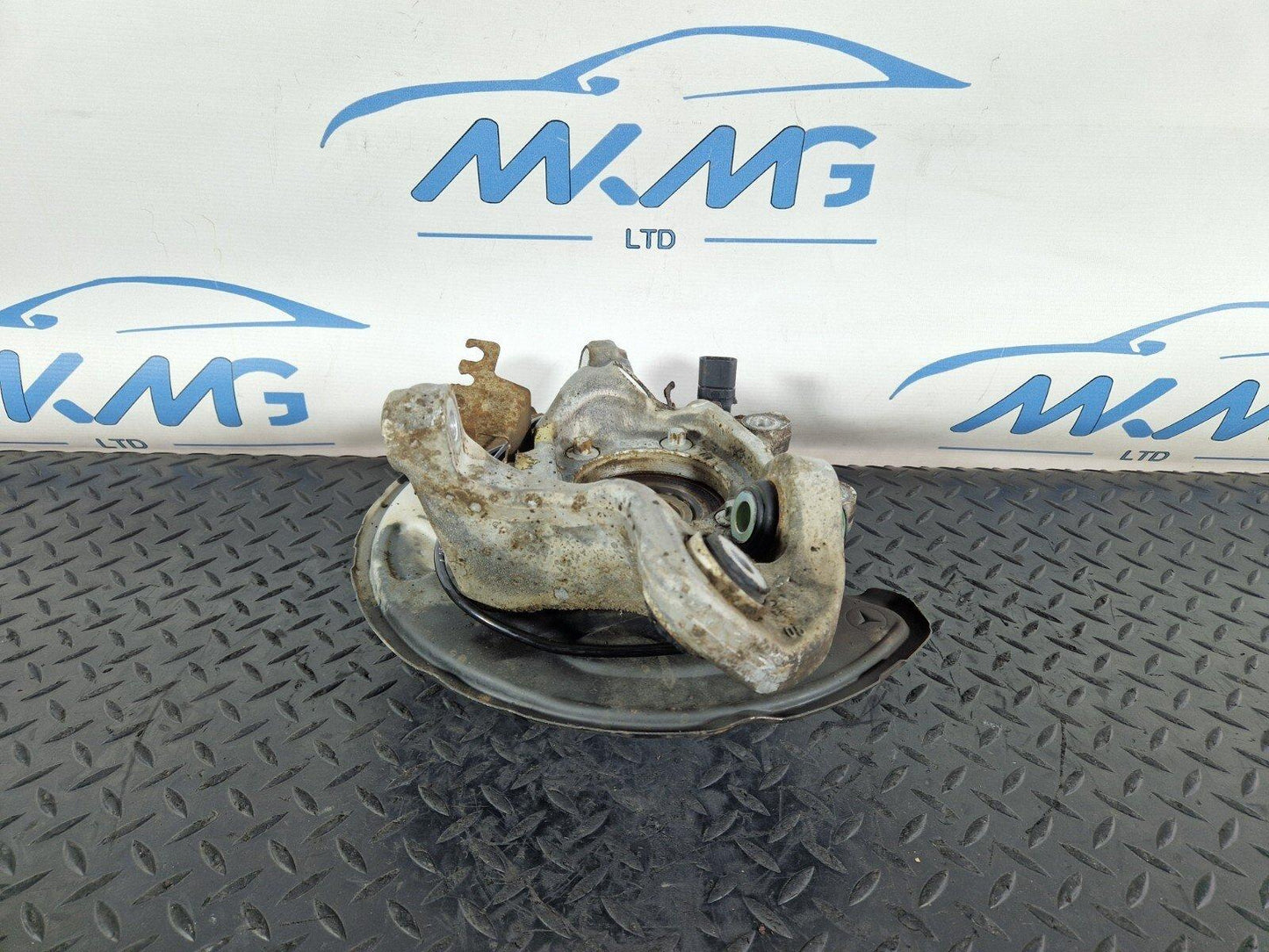 14-21 MERCEDES BENZ W205 REAR RIGHT O/S WHEEL HUB CARRIER A2053500241 A205546748