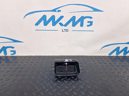 16-19 AUDI A4 AVANT B9 S-LINE OEM AIR CHANEL CONNECTING VENT 8W0857042