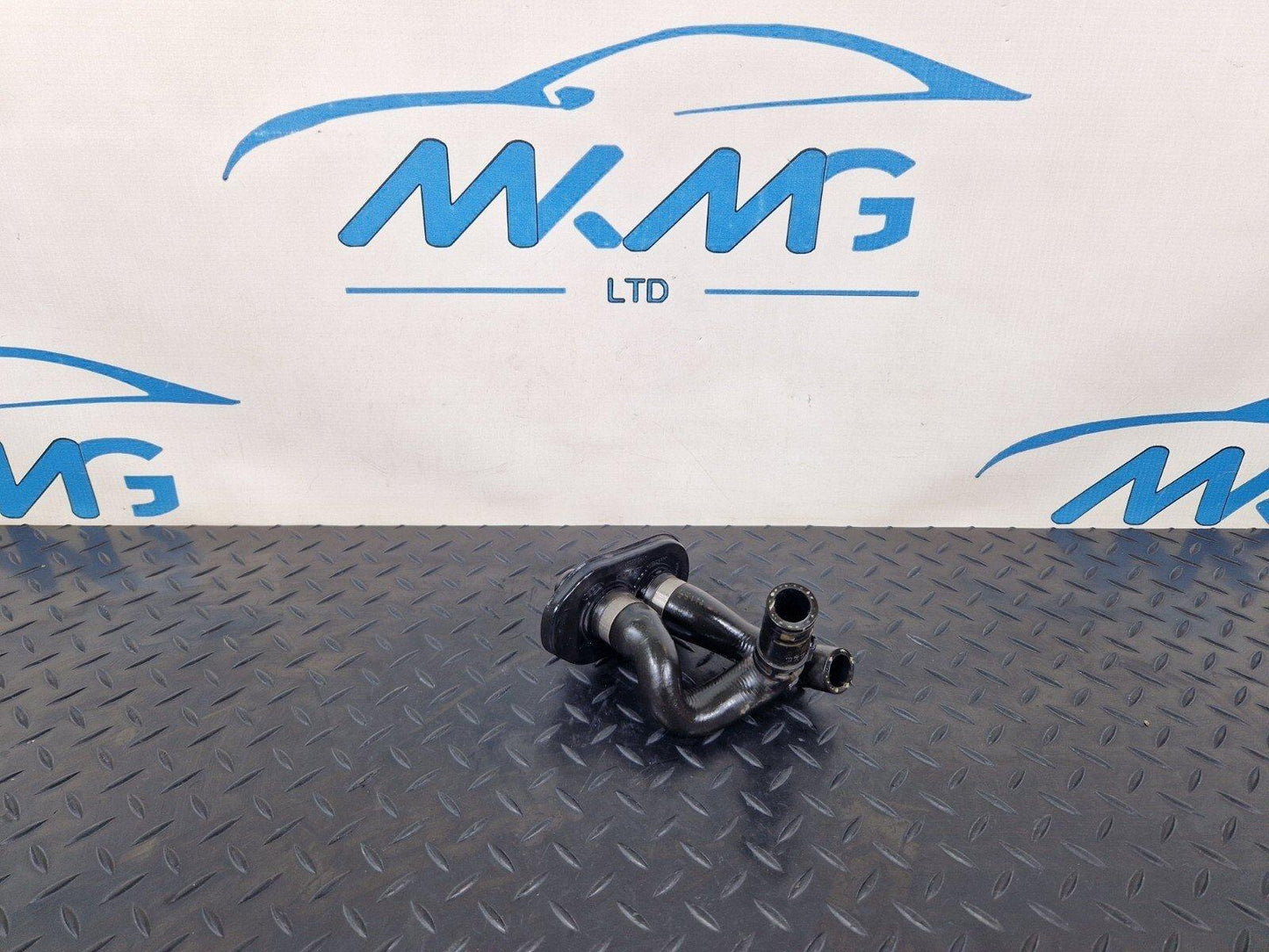 16-19 AUDI A4 B9 GENUINE OEM AIR CON/ HEATER COOLANT HOSES & GROMMET 8W0819332D