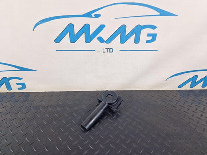 12-18 AUDI A6 C7 GENUINE OEM COOLANT REGULATOR SUPPORT 4G0805201
