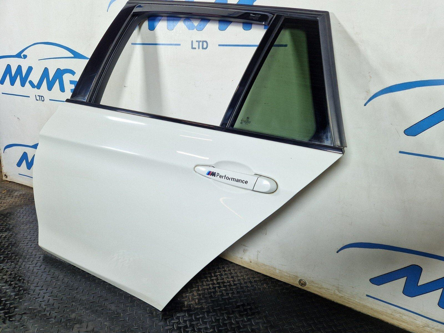 12-18 BMW 3 SERIES F30 F31 LCI REAR GENUINE PASSENGER LEFT DOOR