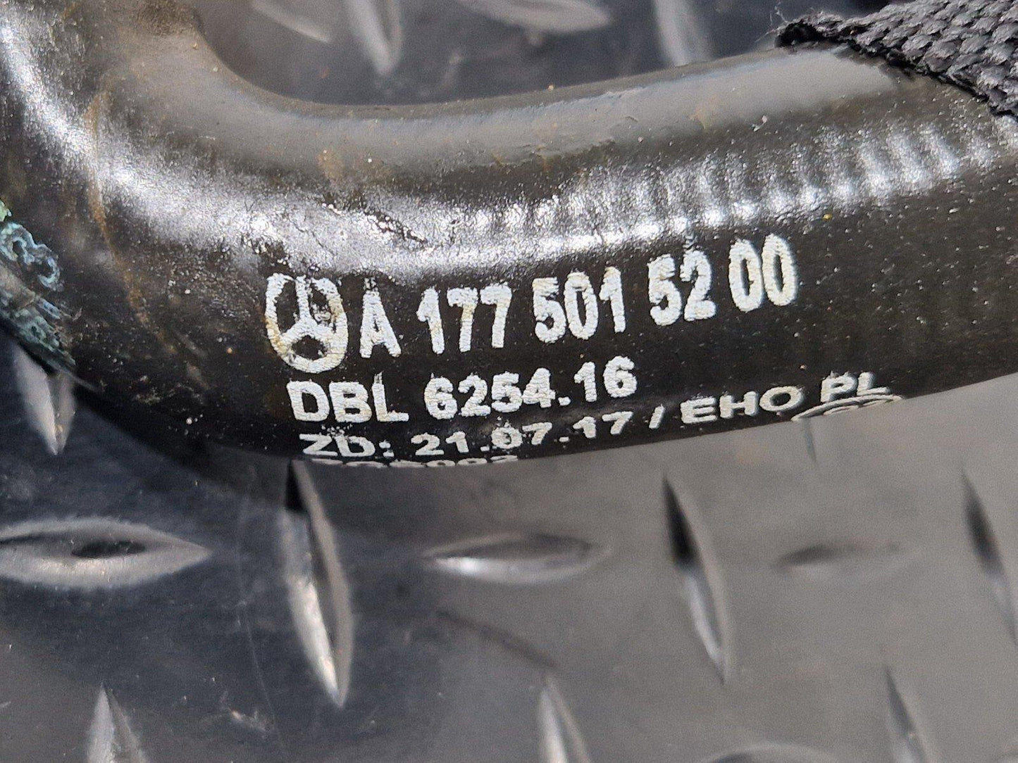 19-ON MERCEDES BENZ CLA C118 WATER COOLANT PIPE HOSE A1775015200