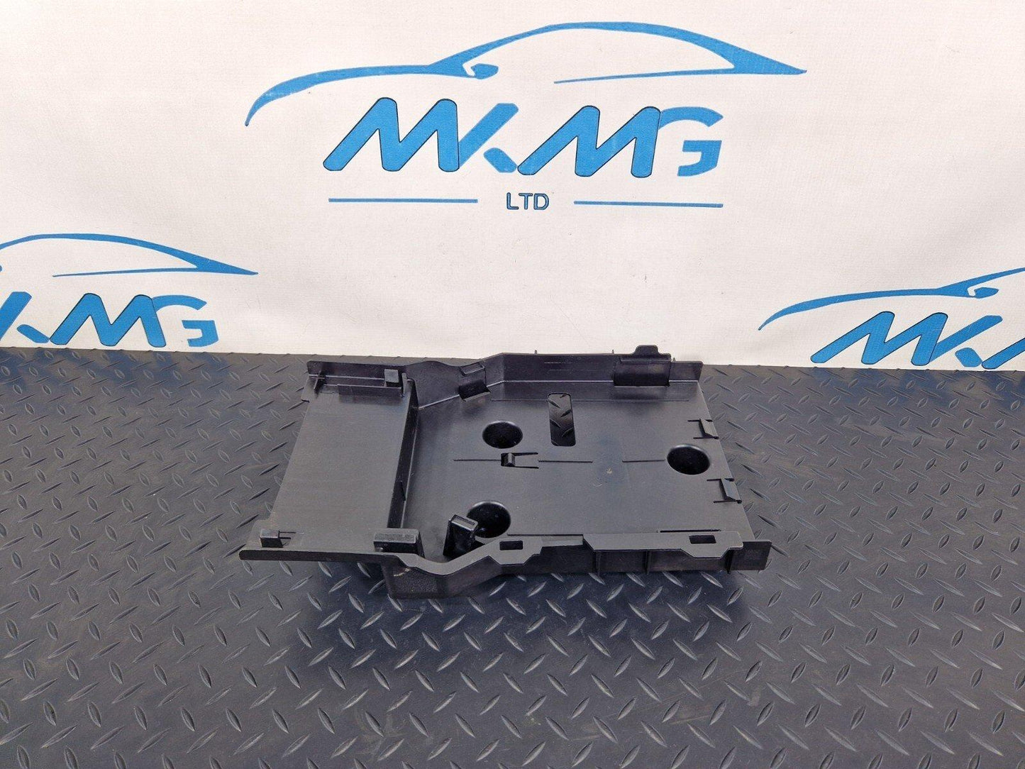18-ON MERCEDES SPRINTER W907 W910 FRONT BODY CONTROL UNIT BRACKET HOLDER MOUNT