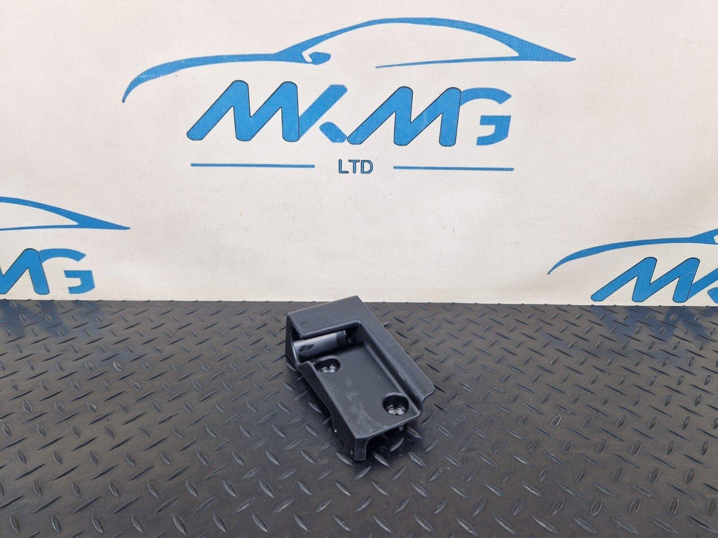 18-ON MERCEDES BENZ A CLASS W177TRUNK BOOT HITCH RIGHT TRIM PANEL A1776801600