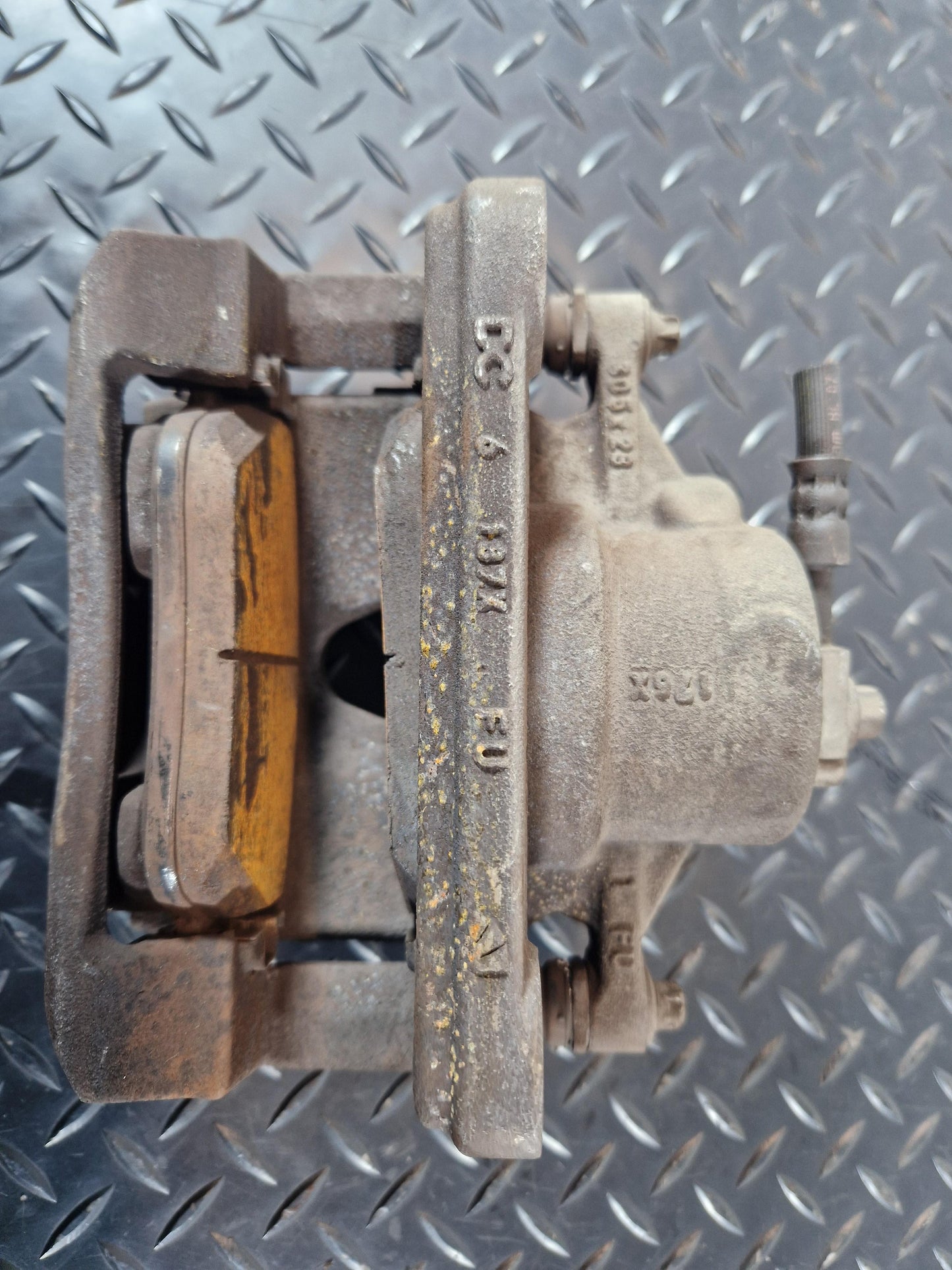 2019 Mercedes-Benz B200d B-Class W247 SUV Brake Caliper Spring A1774215100