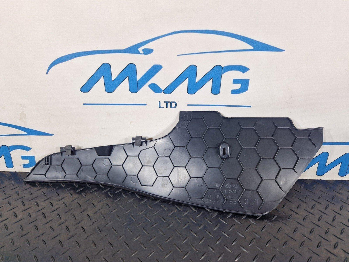 17-20 VW GOLF MK7.5 CENTRE CONSOLE COVER TRIM RIGHT SIDE 5GE863045C