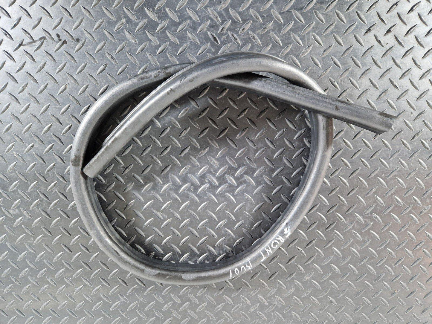 16-24 AUDI A5 F5 COUPE GENUINE FRONT HOOD BONNET RUBBER SEAL 8W0823723A