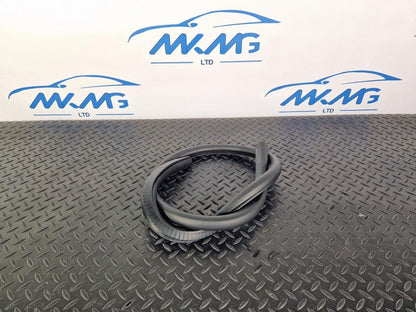15-18 AUDI A7 4G OEM FRONT LOWER DOOR RUBBER SEAL FITS LEFT & RIGHT 4G8831707A