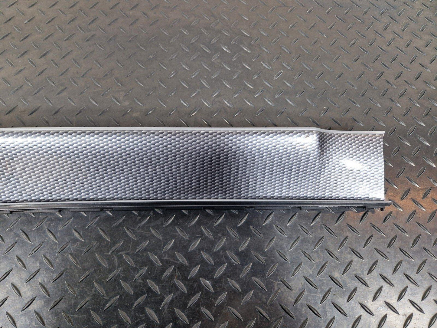 18-ON MERCEDES A CLASS W177 DASHBOARD CENTER TRIM PANEL A1776806003