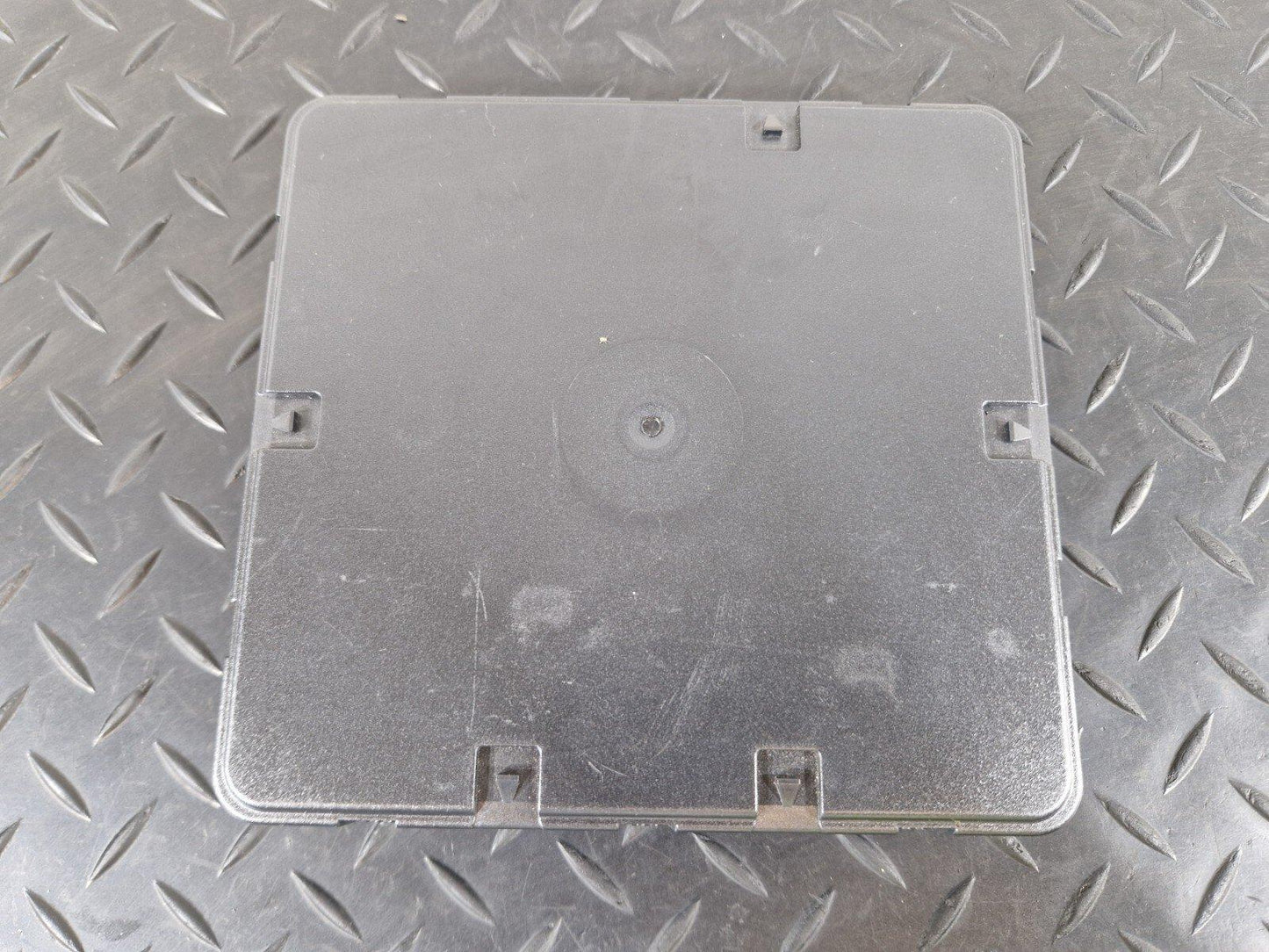 16-19 AUDI A4 B9 GENUINE OEM BCM BODY CONTROL MODULE ECU 8W0907064DB