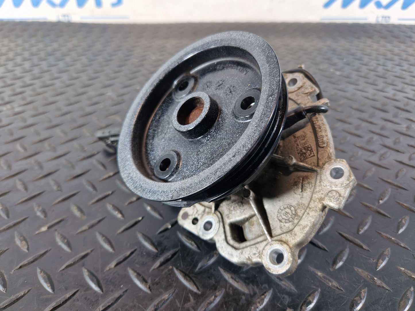 Land Rover RANGE ROVER EVOQUE L551 2.0 DIESEL WATER PUMP K8D2-8509-BB L4P38501AB