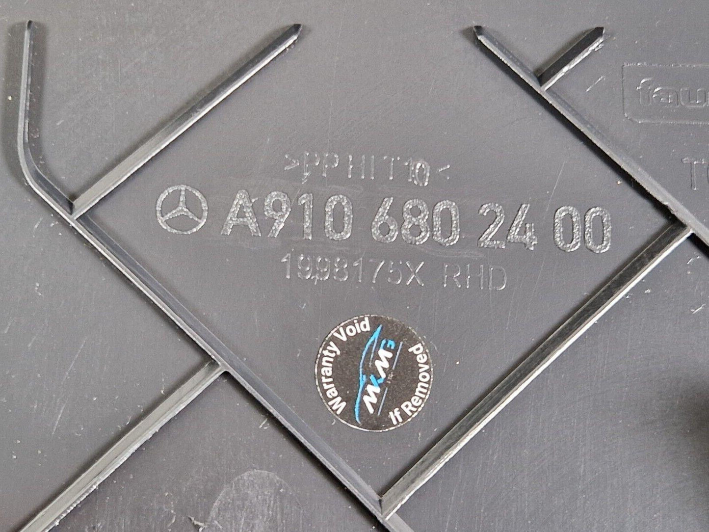 18-ON MERCEDES BENZ SPRINTER W907 OEM DASH BOARD TRIM RIGHT A9106802400