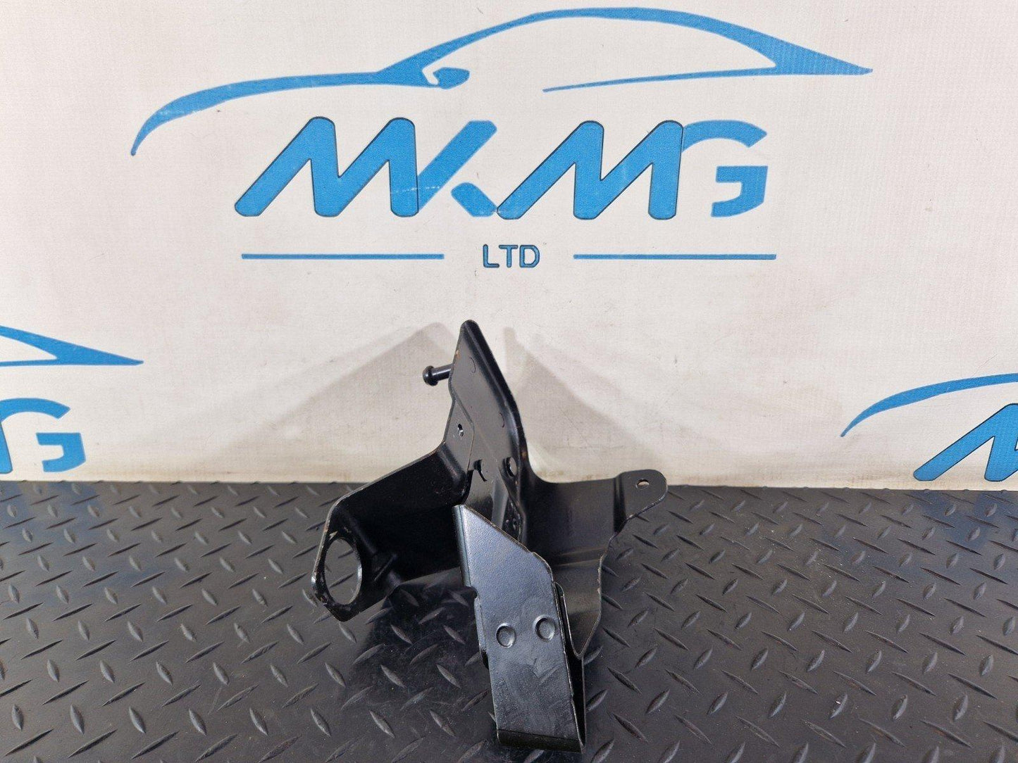 11-19 MERCEDES BENZ ML W166 OEM ABS UNIT BRACKET MOUNT HOLDER A1664310140